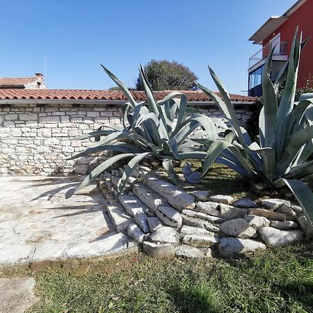 Ferienwohnung Haus Cataleya Umag Exterior foto