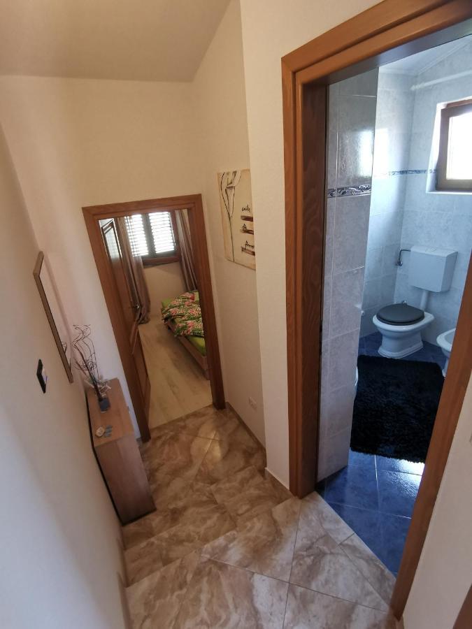 Ferienwohnung Haus Cataleya Umag Exterior foto