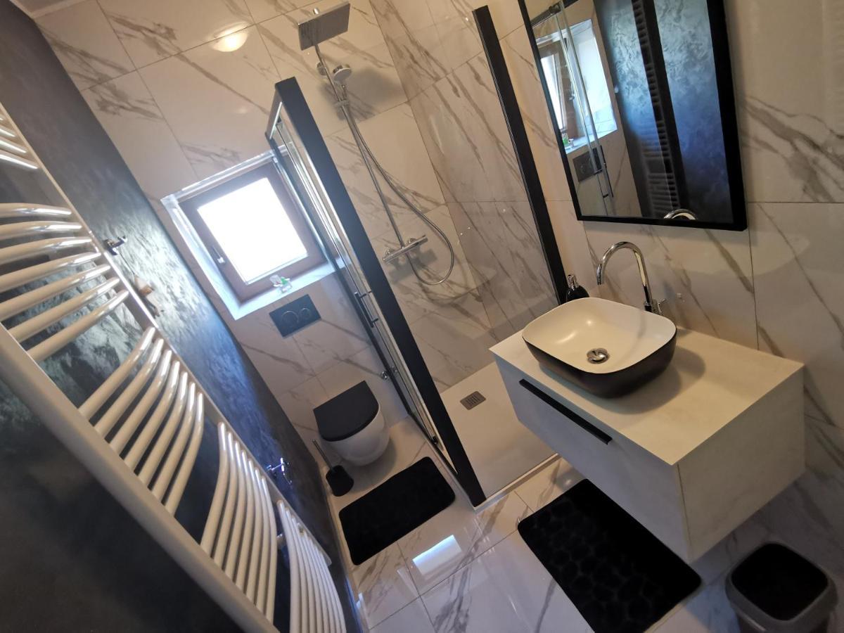 Ferienwohnung Haus Cataleya Umag Exterior foto