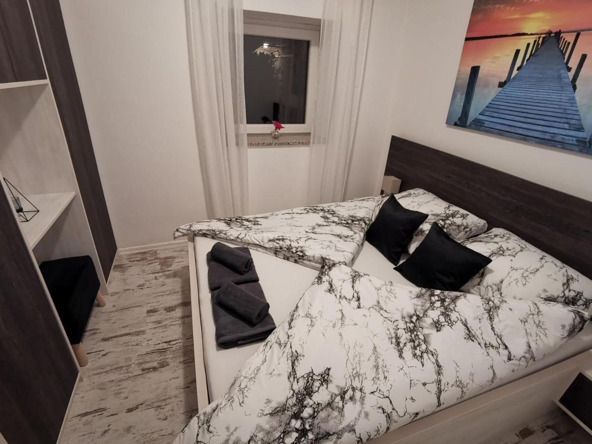Ferienwohnung Haus Cataleya Umag Exterior foto