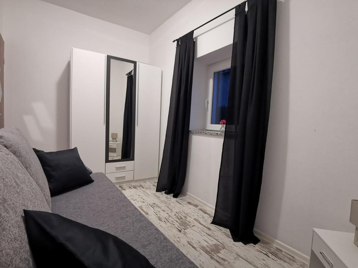 Ferienwohnung Haus Cataleya Umag Exterior foto
