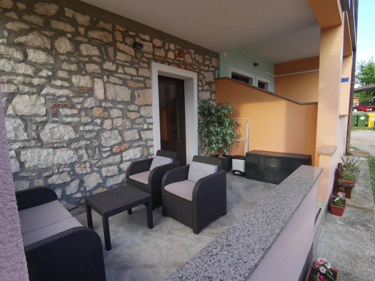 Ferienwohnung Haus Cataleya Umag Exterior foto