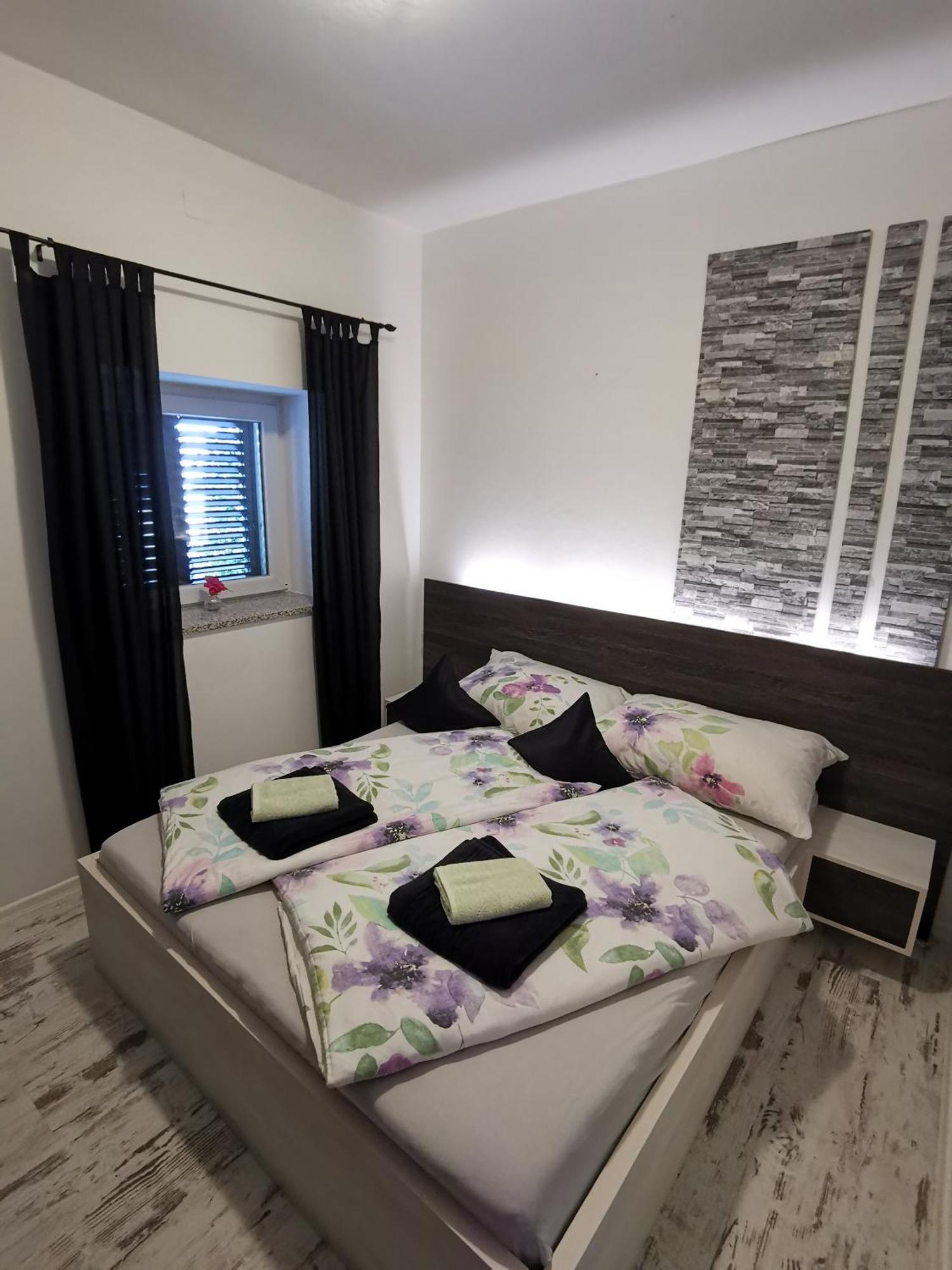 Ferienwohnung Haus Cataleya Umag Exterior foto